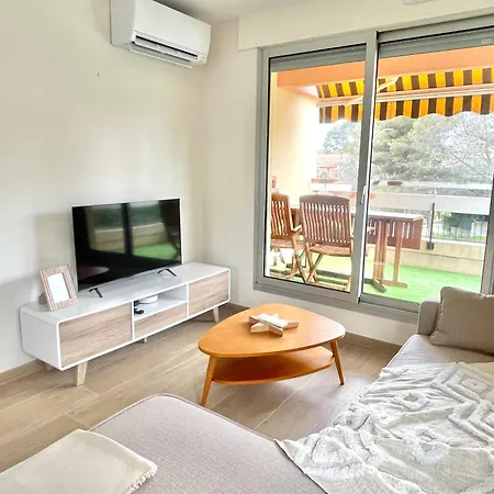 Le Grand Estivale -3 Terrasses-100m De Sable Saint-Raphael (Var)